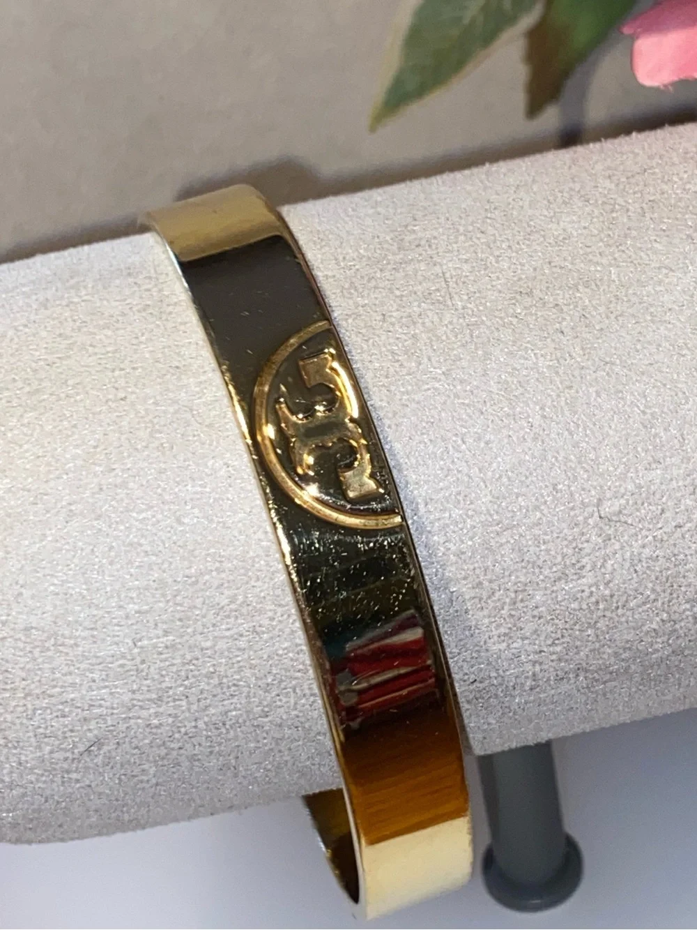 Gold Tone Bangle Bracelet